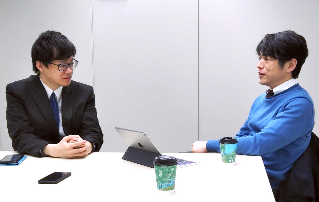 坂井氏とガッツ研修生の対談風景